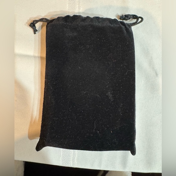 Mephisto Silver Touch Screen Travel Chess - Picture 4 of 4